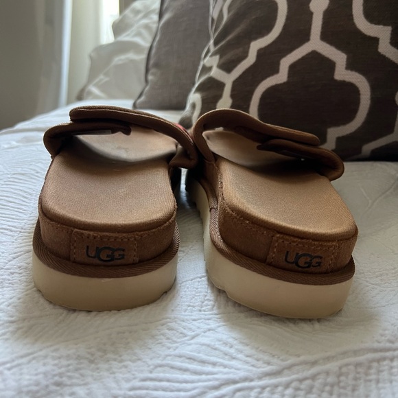 UGG WOMENS LATON SLIDE - Picture 3 of 6